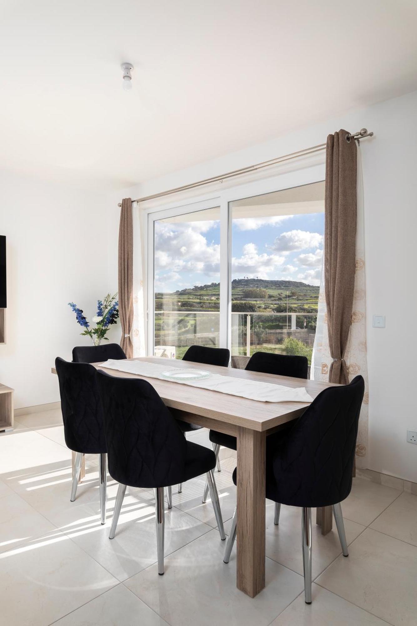 Modern & Spacious 2Br Apartment With Country Views - Close To Xemxija Bay San Pawl il-Baħar Extérieur photo