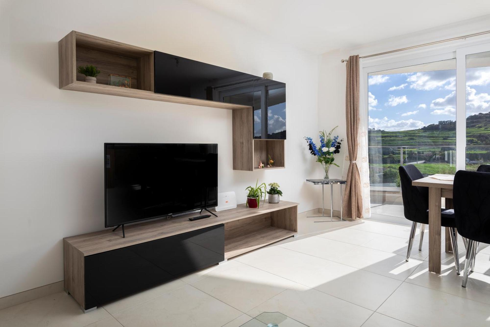 Modern & Spacious 2Br Apartment With Country Views - Close To Xemxija Bay San Pawl il-Baħar Extérieur photo
