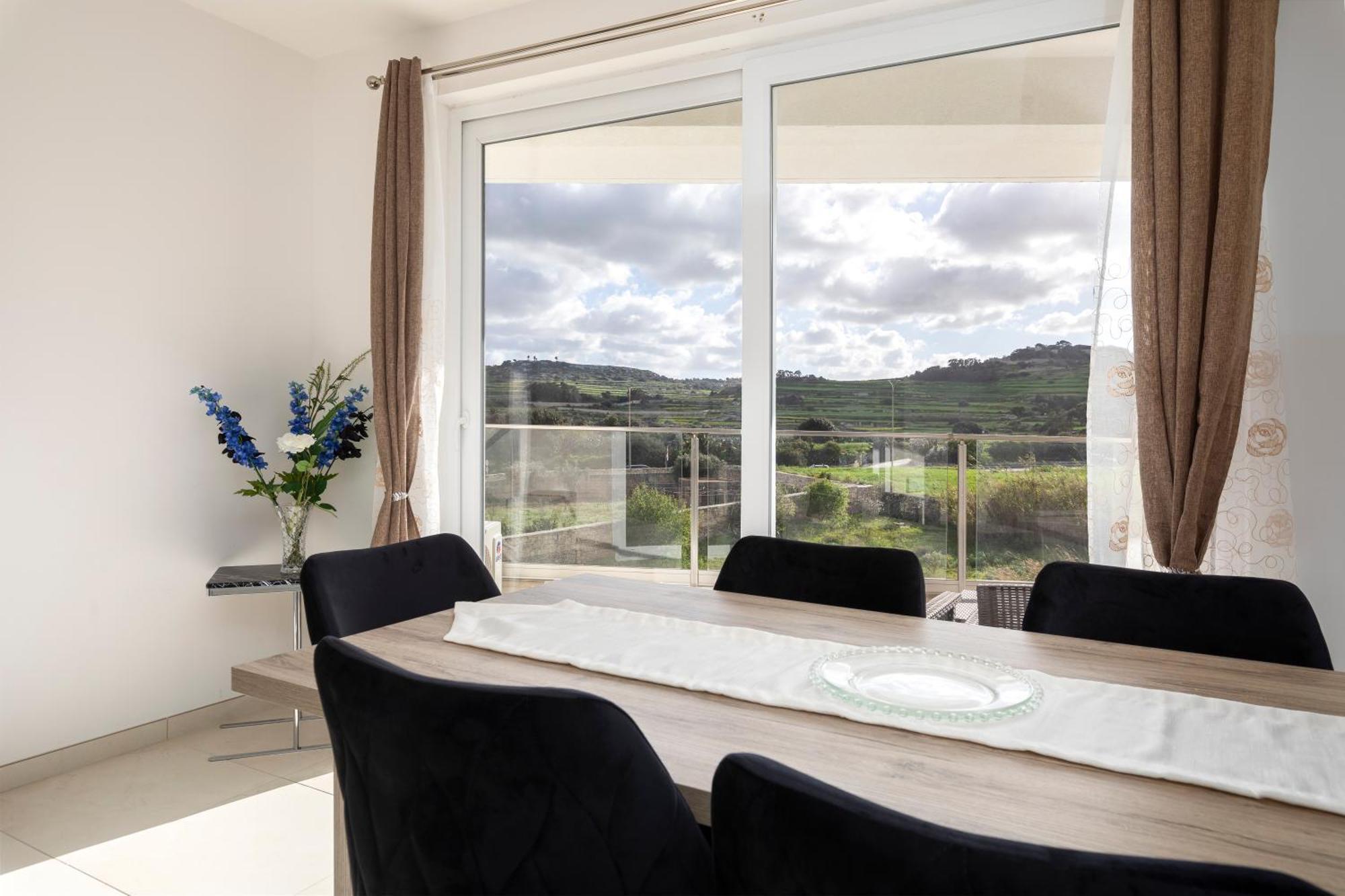 Modern & Spacious 2Br Apartment With Country Views - Close To Xemxija Bay San Pawl il-Baħar Extérieur photo